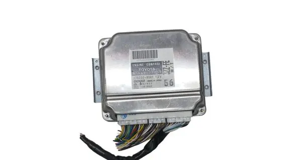 Toyota Corolla E120 E130 Engine control unit/module 8966113250 1752008301