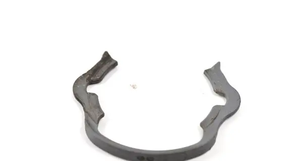 Volkswagen Golf VII Other engine bay part 04E145853E