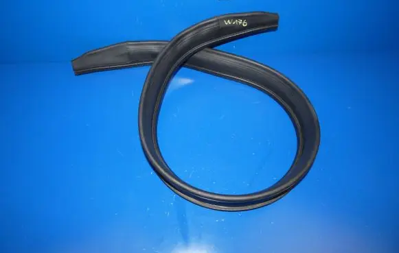 Mercedes-Benz A W176 Engine compartment rubber 