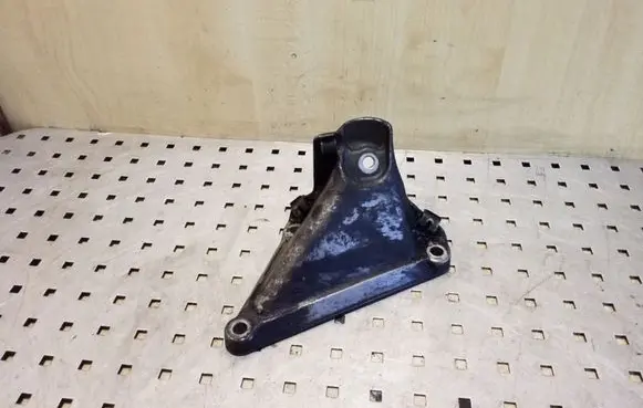 BMW 5 E60 E61 Engine mounting bracket 2211676915301