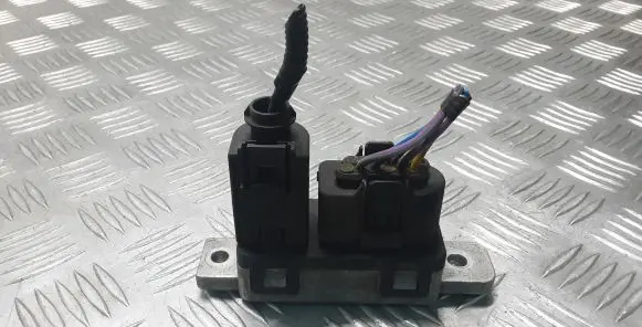 Jaguar F-Pace Glow plug pre-heat relay 0281003205