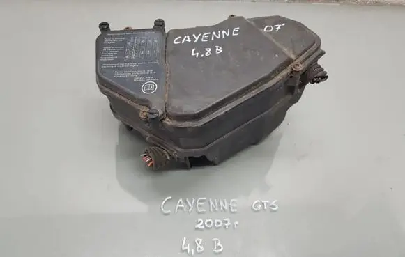 Porsche Cayenne (9PA) Fuse box set 7L0010338A