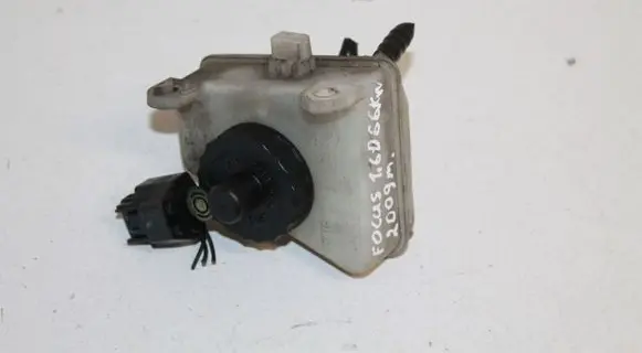 Ford Focus Brake fluid reservoir 98AB2C217AC