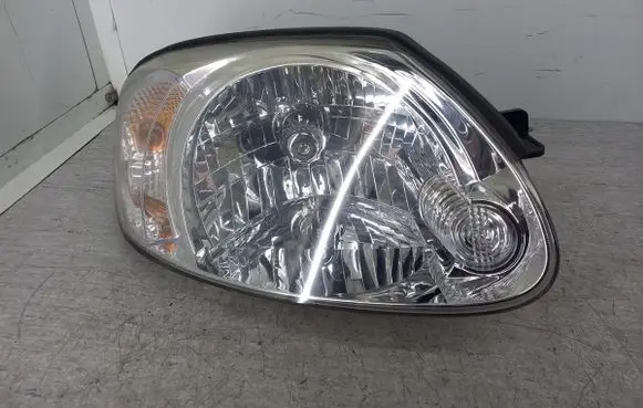 Hyundai Accent Headlight/headlamp 