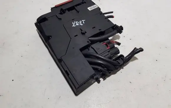 Mercedes-Benz SLK R172 Positive cable (battery) A1725401450BBG A1725401450