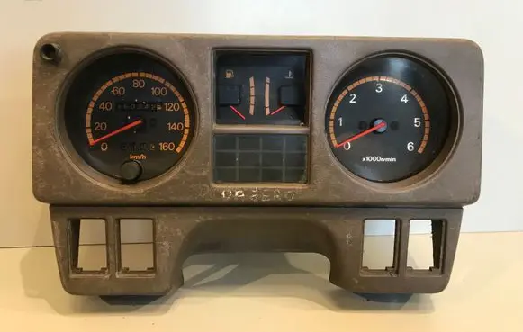 Mitsubishi Pajero Speedometer (instrument cluster) MB281034 106410 106410139