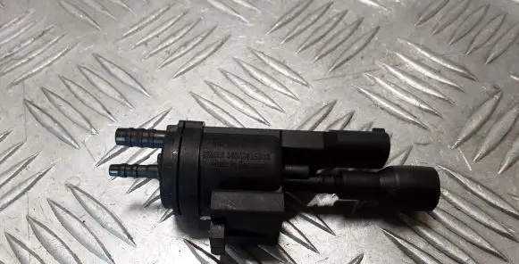 Mercedes-Benz Vito Viano W639 Vacuum valve 0025401497