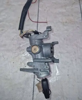 Opel Frontera B Ignition lock