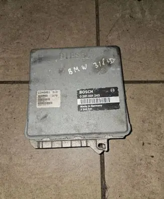 BMW 3 E36 Engine control unit/module 0281001243 2245541