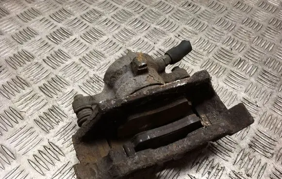 Mercedes-Benz A W168 Front brake caliper LUCOS