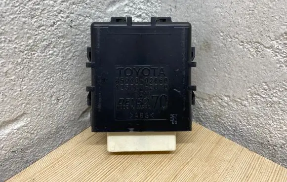 Toyota Auris E180 Other control units/modules 8594002060 4230002070