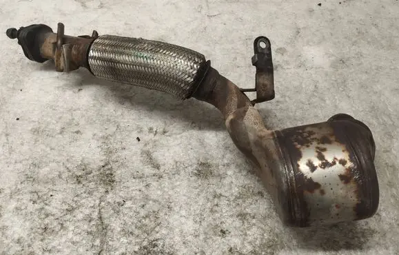 Mitsubishi Outlander Catalyst/FAP/DPF particulate filter 03G131701A 05085794AA
