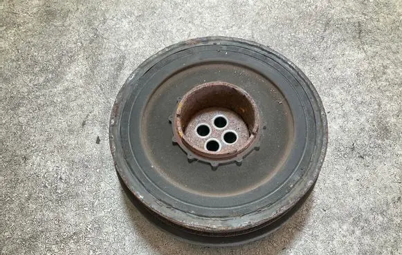 BMW 3 E90 E91 Crankshaft pulley 8512072