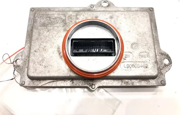 Ford Mondeo MK V Voltage converter/converter module 90128444