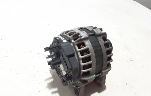 Nissan Qashqai Generator/alternator 231004BE0B