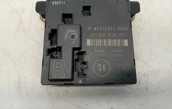 Mercedes-Benz E W211 Door control unit/module 2118201626 356806