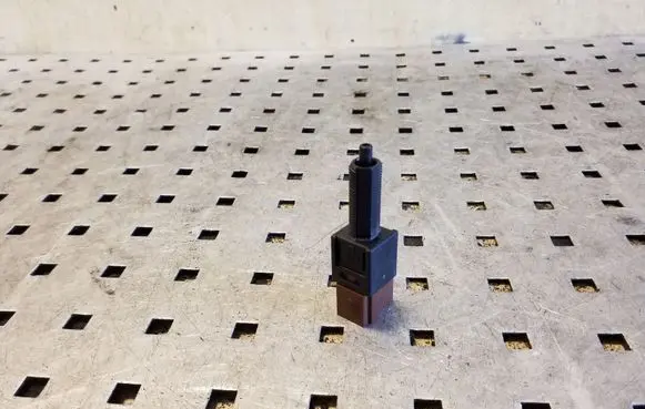 Clutch pedal sensor