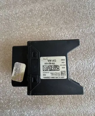 Volkswagen Tiguan Allspace Fuel injection pump control unit/module 3Q0906093