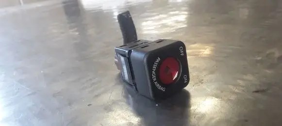 Citroen C3 Passenger airbag on/off switch 96373205XT
