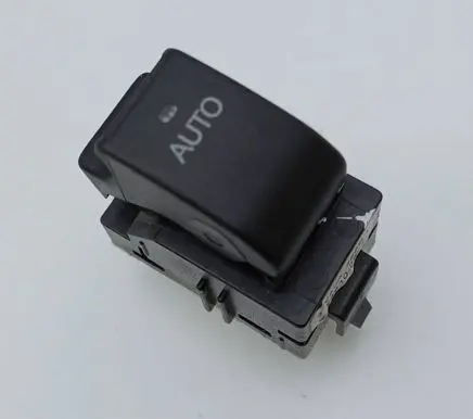 Toyota Avensis T250 Electric window control switch 37080A