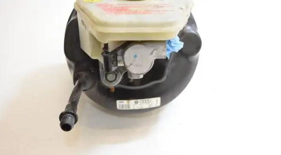 Audi A8 S8 D3 4E Brake booster 4E1612105E