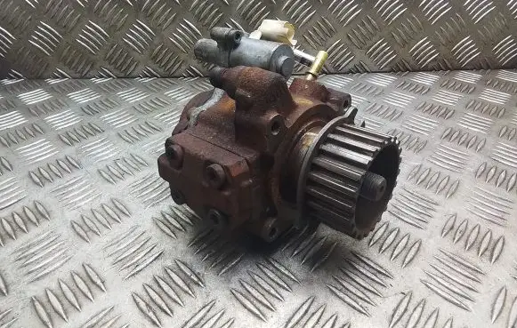 Fuel injection high pressure pump