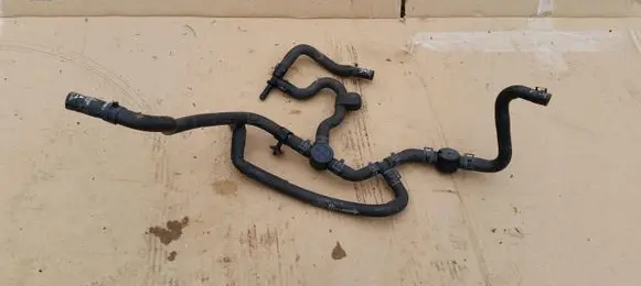 Volkswagen Crafter Engine coolant pipe/hose