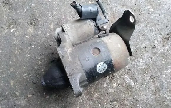 Mazda 323 F Starter motor