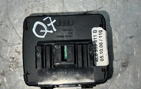 Audi Q7 4L Switch for retractable tow bar 4L0959511B 051006110