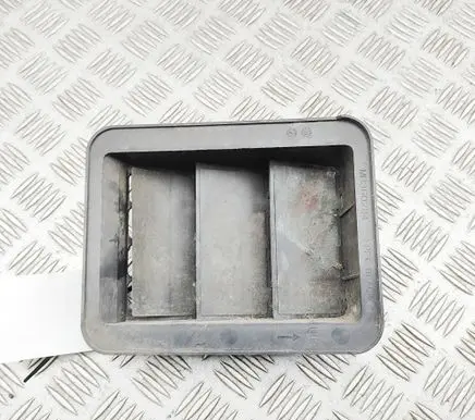 Mitsubishi Outlander Quarter panel pressure vent MR360284