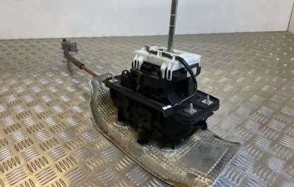 Audi A6 Allroad C6 Gear shifter/selector 4F1713041T 40066002950409