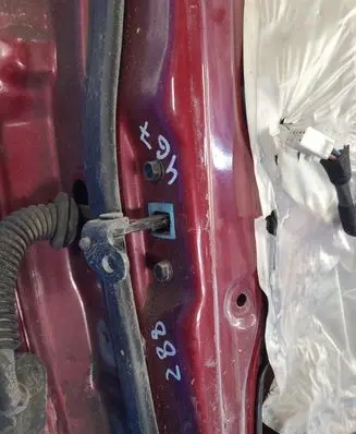 Hyundai Accent Front door 