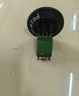 Volkswagen Polo IV 9N3 Heater blower motor/fan resistor 12375