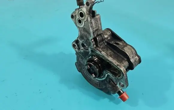 Volkswagen PASSAT B5.5 Vacuum pump 038145209A IMPRK1597921
