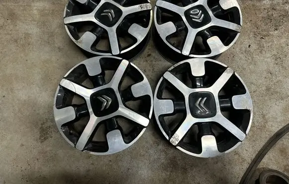Citroen C4 Cactus R17 alloy rim 