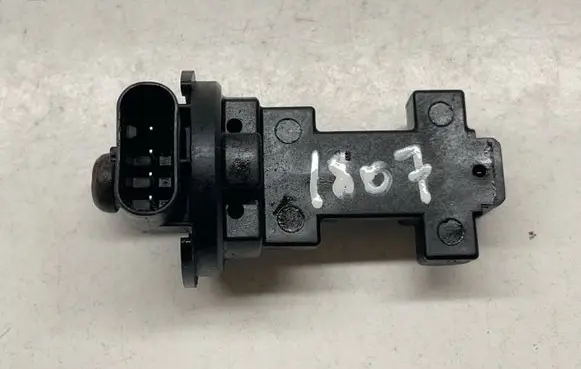 Chrysler Pacifica Camshaft position sensor 05149141AF 5149141AF