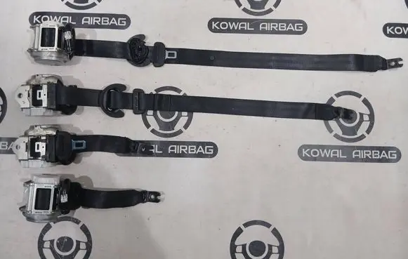 Seat Leon IV Set of seat belts 5FA857705F 5FA857706F 5FA857805C
