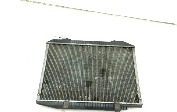 Mercedes-Benz 380 560SEC C126 Coolant radiator