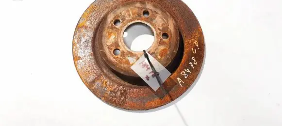 Volvo V50 Rear brake disc neventiliuojamas