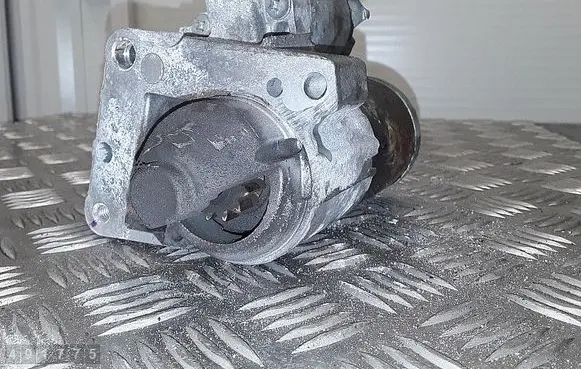 Peugeot 3008 I Starter motor 966352888001 m000t22471
