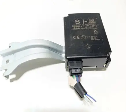 Lexus RX 450H Tire pressure control unit 1584008011 8976048150