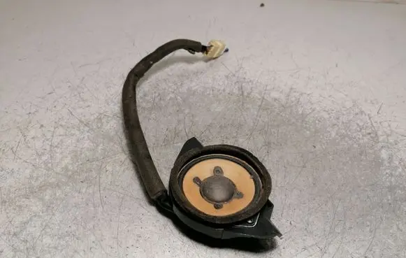 Toyota Avensis T270 Panel speaker 8616005200