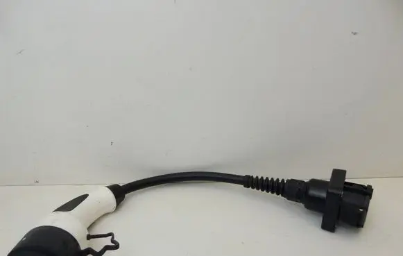 Nissan Leaf II (ZE1) Electric car charging cable DSIEC2EEV32A 1805140054