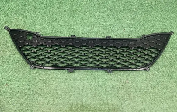 Hyundai i10 Front bumper lower grill 86522-0X200