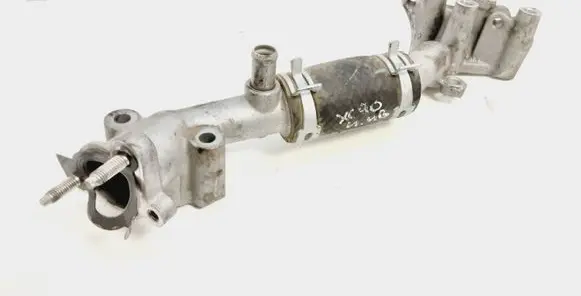 Volvo XC90 Engine coolant pipe/hose