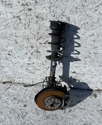 Volkswagen Golf VII Front wheel hub spindle knuckle