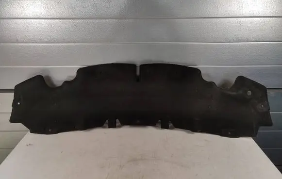 Engine bonnet/hood sound/heat insulation