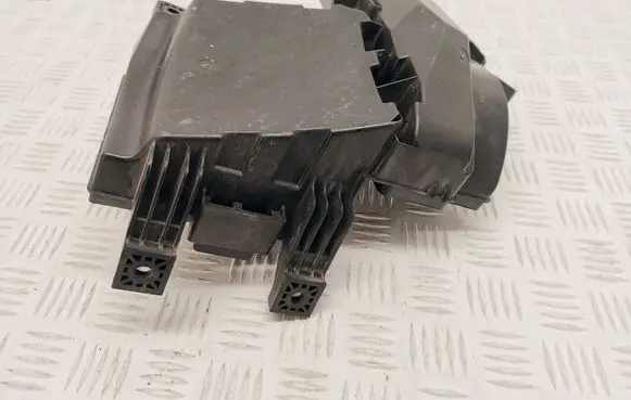 Renault Koleos I Fuse box cover 318965019 284B9JY00A