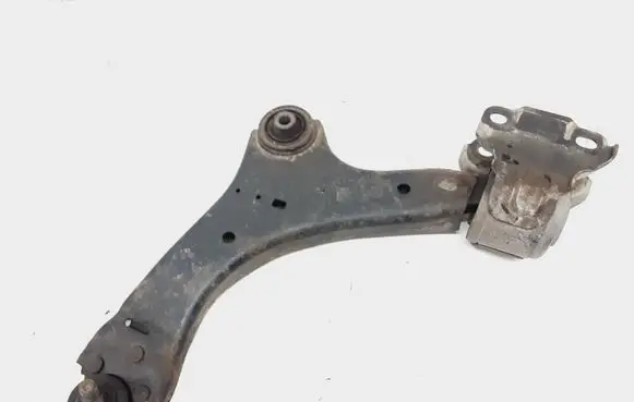 Volvo S60 Front lower control arm/wishbone