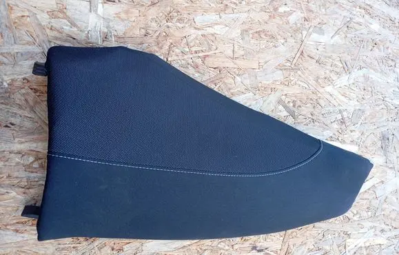 BMW 1 E81 E87 Rear seat side top trim 47363721 7118681 11025017